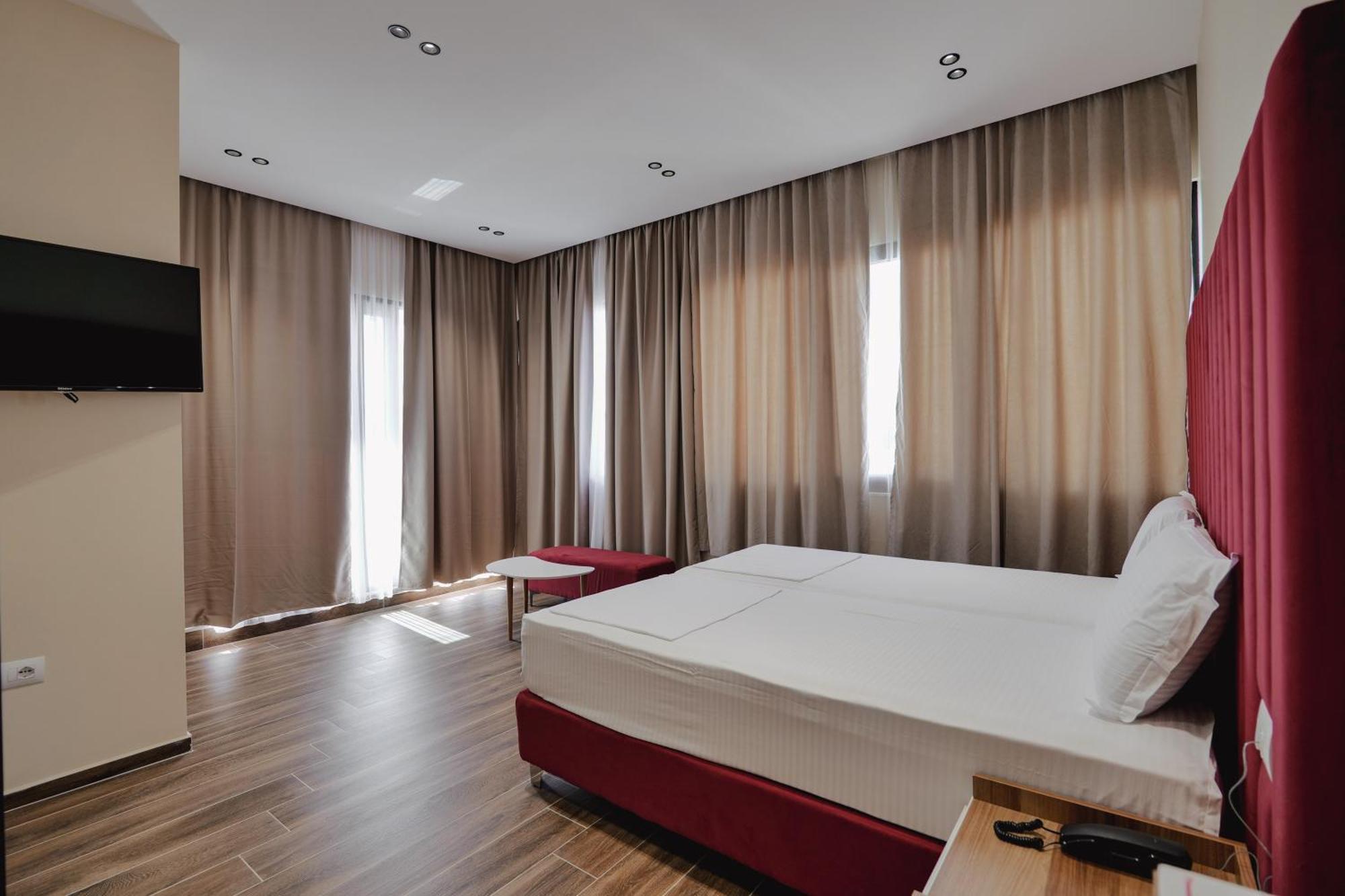 Armar Hotel Sarandë 외부 사진